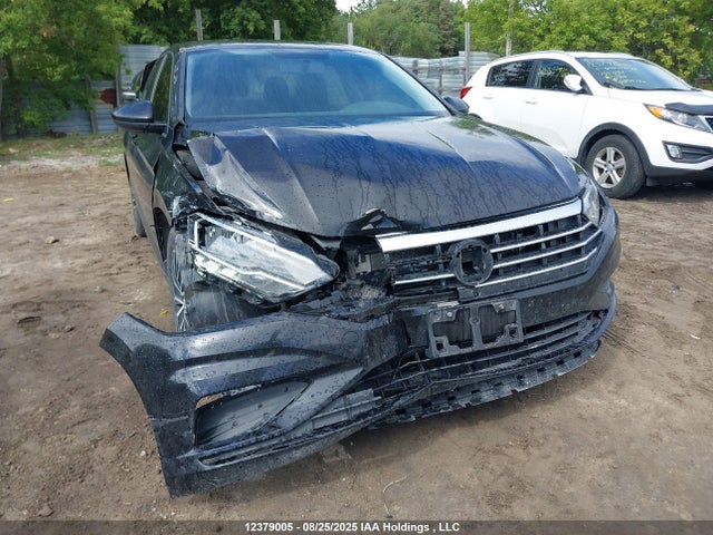 3VWN57BU6MM029857 Volkswagen tsi