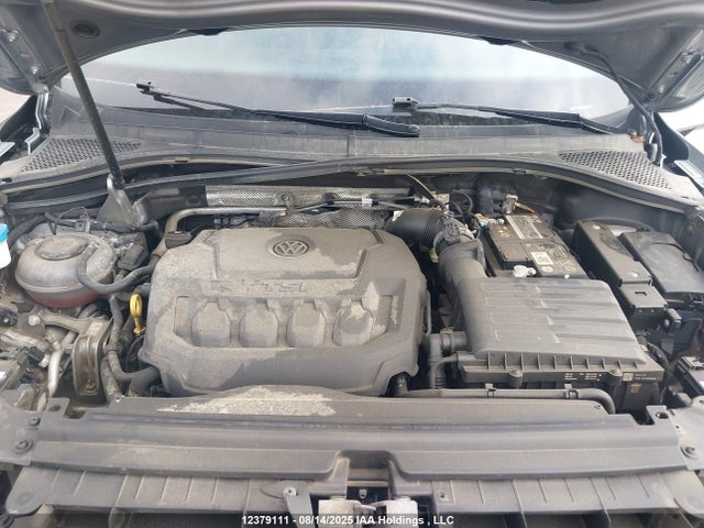 3VV4B7AX2NM063378 Volkswagen Tiguan