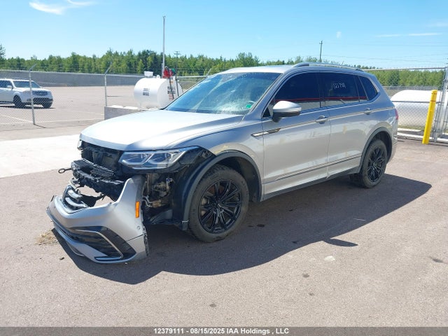 3VV4B7AX2NM063378 Volkswagen Tiguan