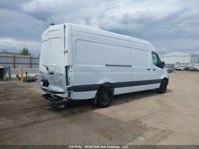 W1Y4KCHY1RP743094 Mercedes-Benz om654