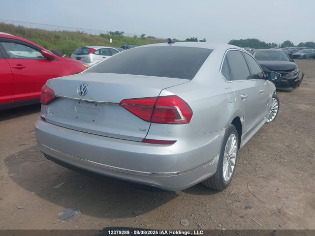 1VWBS7A38GC062580 Volkswagen Passat