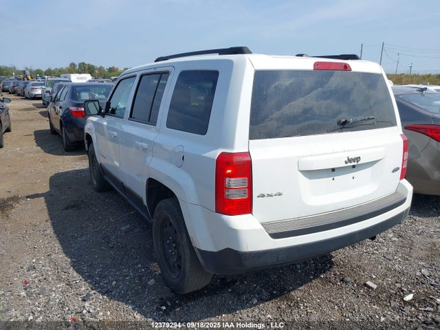 Jeep 2015 2015 1C4NJRAB4FD257509 Image 3