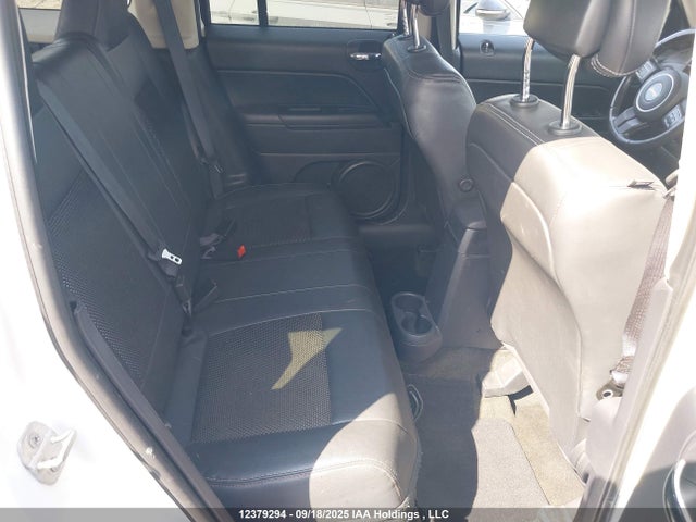 Jeep 2015 2015 1C4NJRAB4FD257509 Image 8
