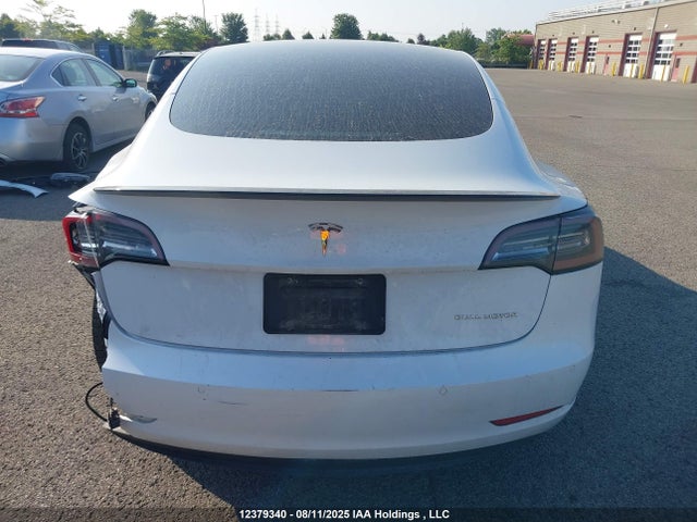 5YJ3E1EB9LF643175 Tesla MODEL 3