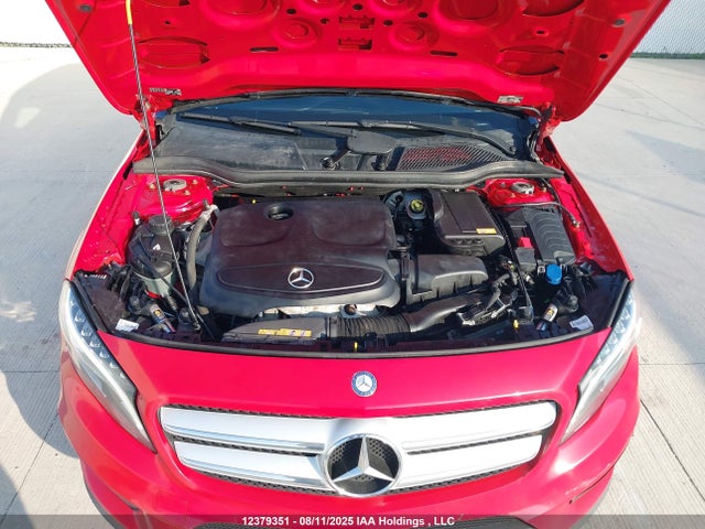 WDCTG4GBXFJ064521 Mercedes-Benz GLA-Class