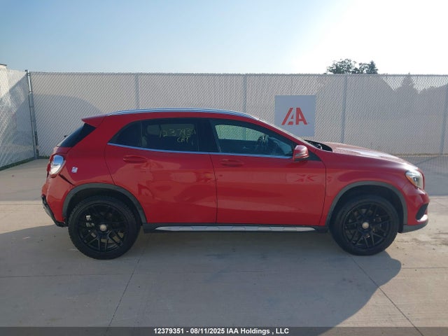 WDCTG4GBXFJ064521 Mercedes-Benz GLA-Class