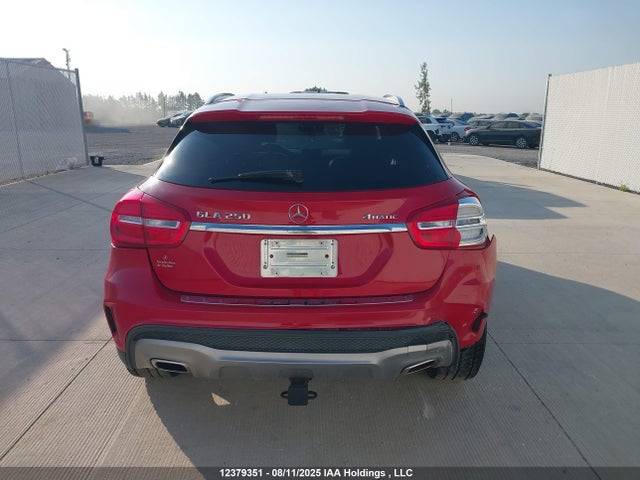 WDCTG4GBXFJ064521 Mercedes-Benz GLA-Class