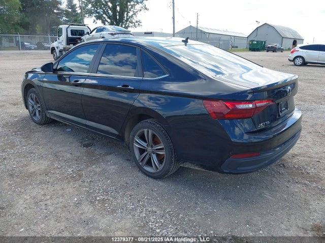 3VWCM7BU1PM028873 Volkswagen tsi
