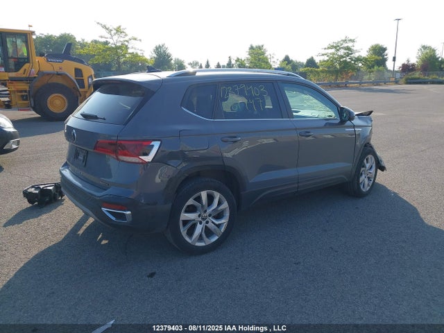 3VVLX7B28NM061747 Volkswagen tsi