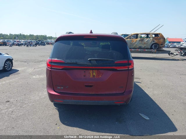 Chrysler Pacifica 2022 2C4RC3FG4NR130302 Image 16