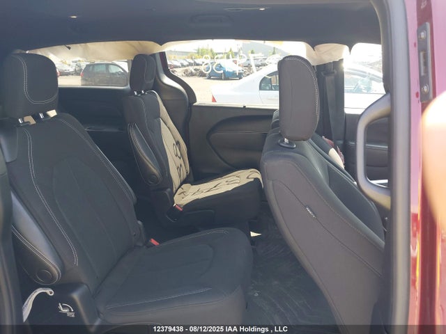 Chrysler Pacifica 2022 2C4RC3FG4NR130302 Image 8