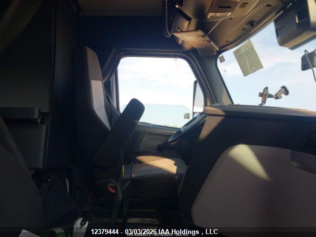 3AKJHHDR7NSMX0422 Freightliner Cascadia 126