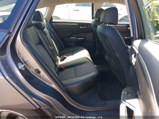 JHMZC5F18KC800802 Honda leb3(h4)