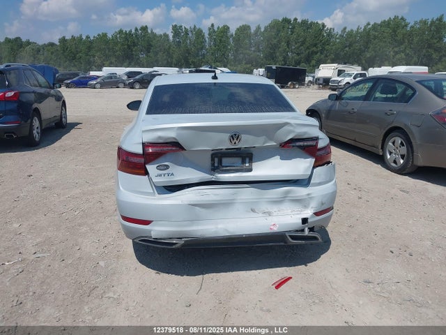3VWW57BU7KM013832 Volkswagen 1.4 tsi