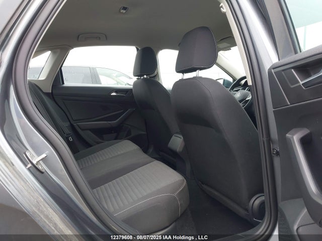 3VWCM7BU6NM031815 Volkswagen 1.5 tsi