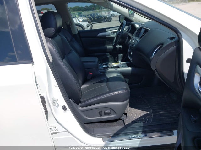 Nissan Pathfinder 2018 5N1DR2MM4JC630616 Image 5