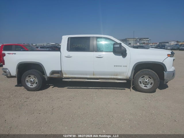 Chevrolet l8t 2024 2GC1YNE76R1214900 Image 14