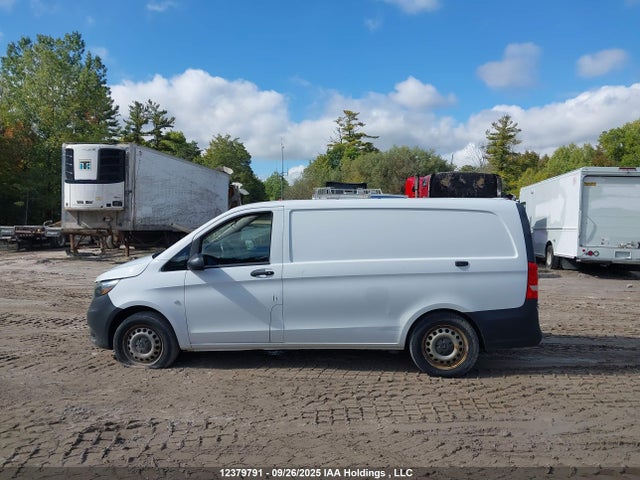 WD3BG2EA7H3246856 Mercedes-Benz m274