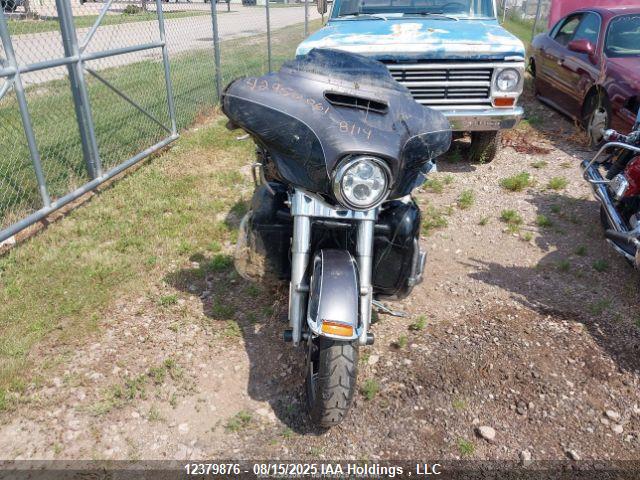 Harley-Davidson Twin Cam 103 2014 5HD1KELA6EB690100 Image 6