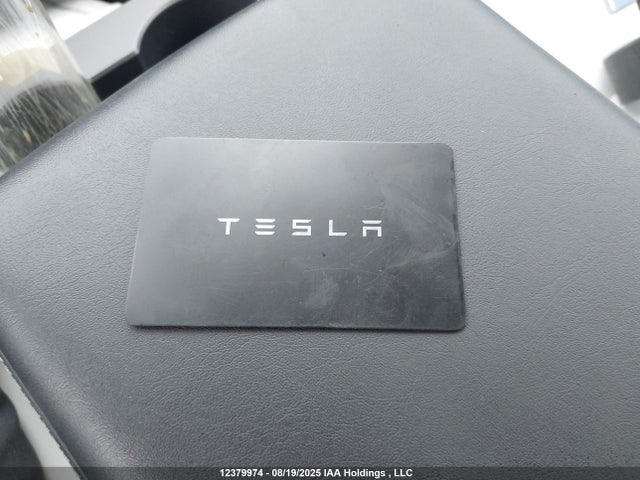 5YJ3E1EA5NF328657 Tesla MODEL 3
