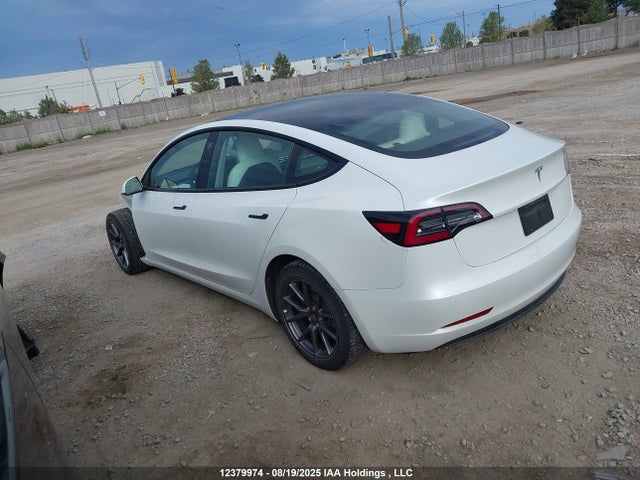 5YJ3E1EA5NF328657 Tesla MODEL 3