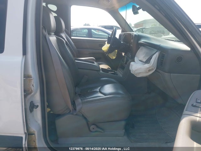 2005 Chevrolet Tahoe Ls მანქანა იყიდება აუქციონზე, vin: 1GNEK13T65R265902, აუქციონის ნომერი: 12379976
