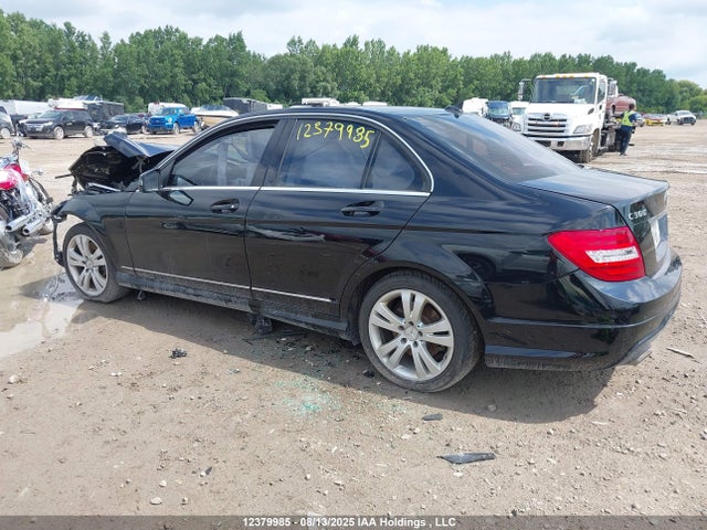 WDDGF8AB3EA937718 Mercedes-Benz 2014