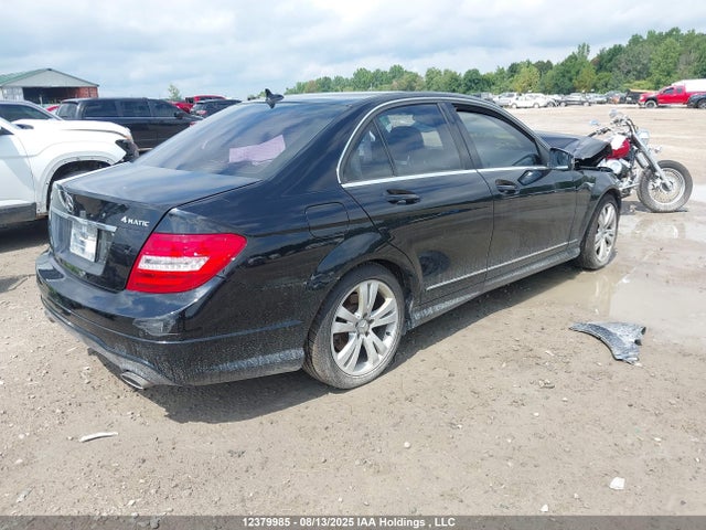 WDDGF8AB3EA937718 Mercedes-Benz 2014