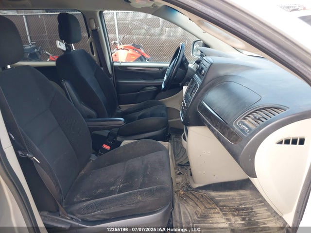 2C4RDGBG2HR593831 Dodge 2017