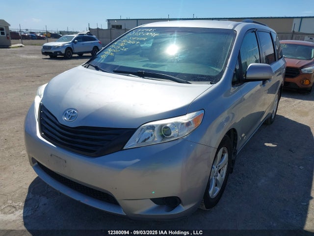 Toyota 2gr-fks 2017 5TDZZ3DC2HS862664 Image 2