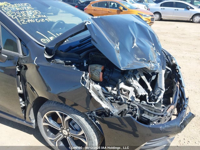 Chevrolet le2 -di: direct injection, vvt: variable valve timing, gen, alum 2019 1G1BE5SM5K7140930 Image 12