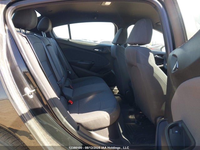 Chevrolet le2 -di: direct injection, vvt: variable valve timing, gen, alum 2019 1G1BE5SM5K7140930 Image 8