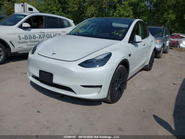 7SAYGDEE9SF274704 Tesla Model Y