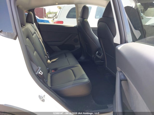 7SAYGDEE9SF274704 Tesla Model Y