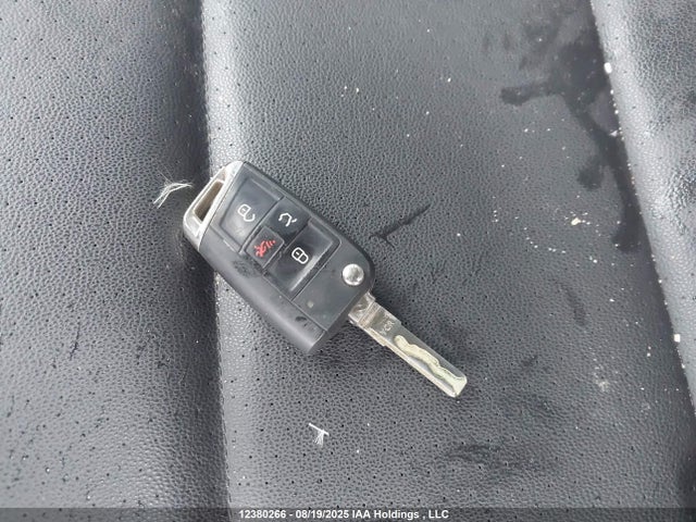 3VW117AU9HM014173 Volkswagen 1.8 tsi