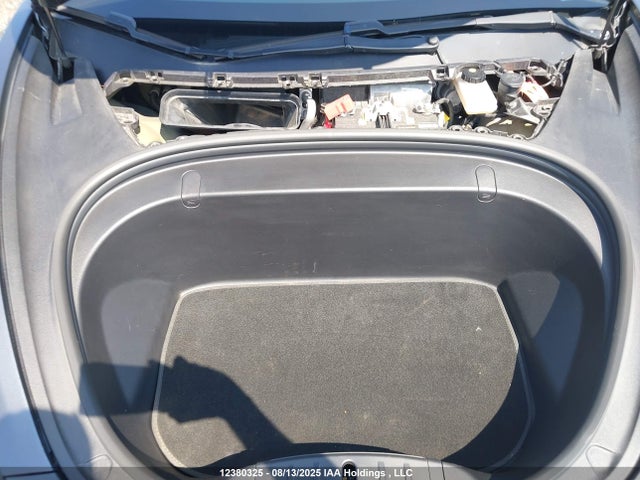 5YJ3E1EB2KF131577 Tesla MODEL 3