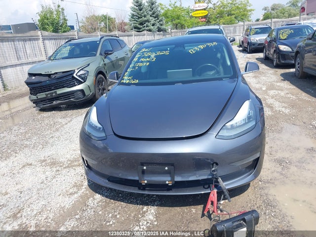 5YJ3E1EB2KF131577 Tesla MODEL 3