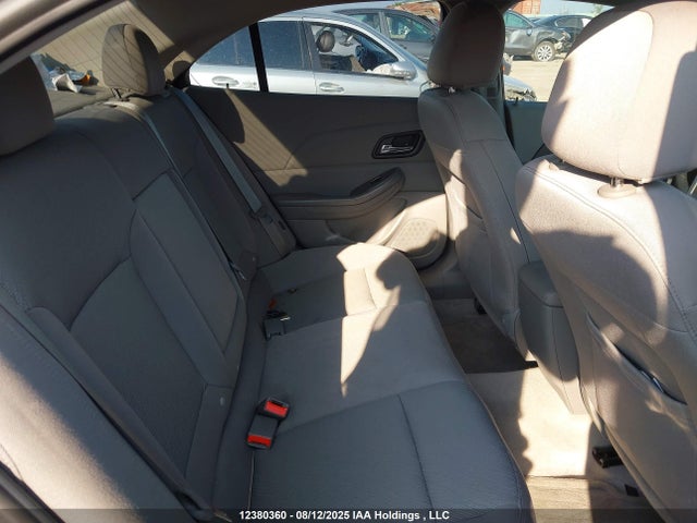 Chevrolet lkw 2014 1G11B5SL9EF144534 Image 8