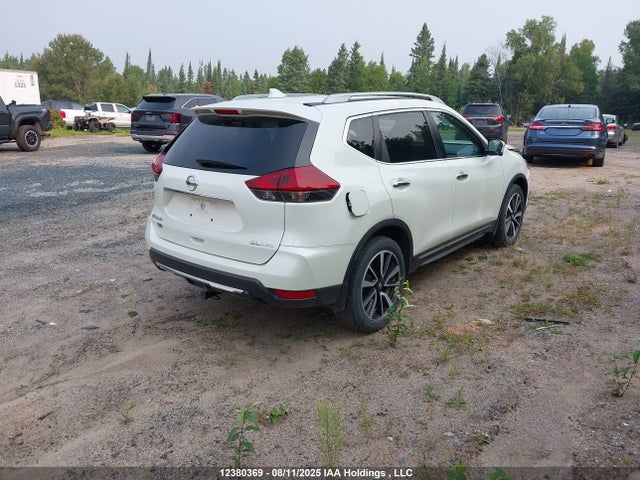 5N1AT2MV6JC735557 Nissan Rogue