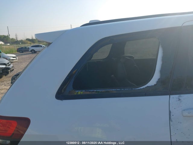 1C4RJFDJ8JC363950 Jeep Grand Cherokee