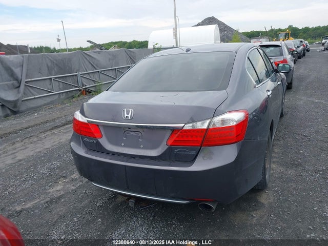 Honda k24w1 2014 1HGCR2F81EA805553 Image 16