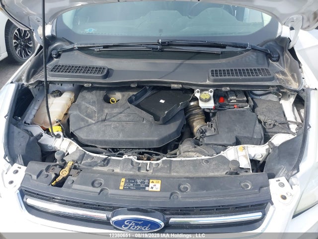 1FMCU9J98GUC47526 Ford Escape