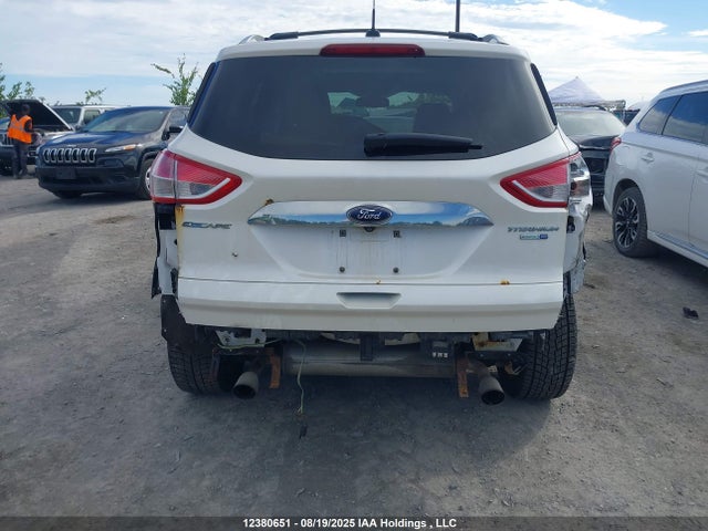 1FMCU9J98GUC47526 Ford Escape