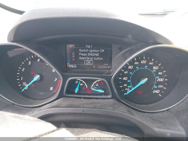 1FMCU9J98GUC47526 Ford Escape