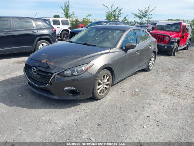3MZBM1V73FM152723 Mazda pe