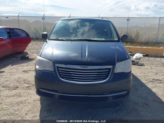 2C4RC1CG0ER351887 Chrysler Town and Country