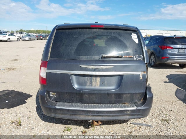 2C4RC1CG0ER351887 Chrysler Town and Country