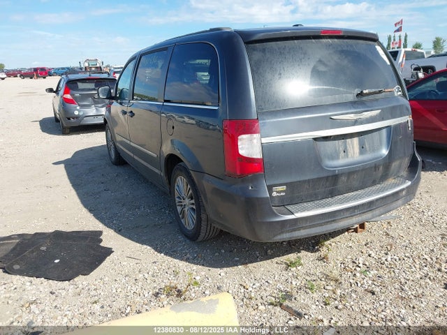 2C4RC1CG0ER351887 Chrysler Town and Country