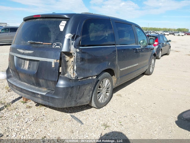 2C4RC1CG0ER351887 Chrysler Town and Country