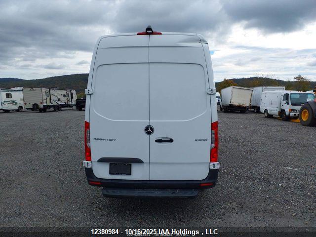 12380984 :رقم المزاد ، W1Y4KCHY1PP571324 vin ، 2023 Mercedes-benz Sprinter 2500 مزاد بيع